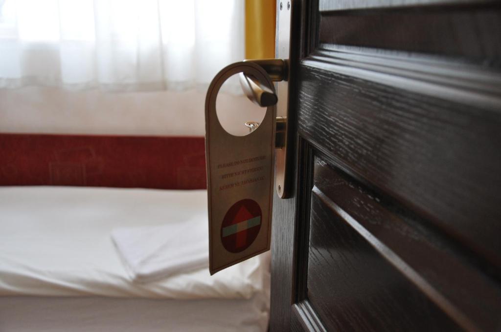 Bed and Breakfast Harmony Panzio Hajdúszoboszló Zimmer foto